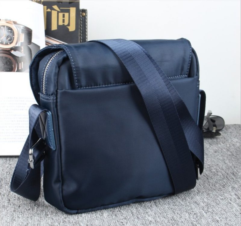 Túi Đeo Chéo Vải Dù Chống Nước IP040